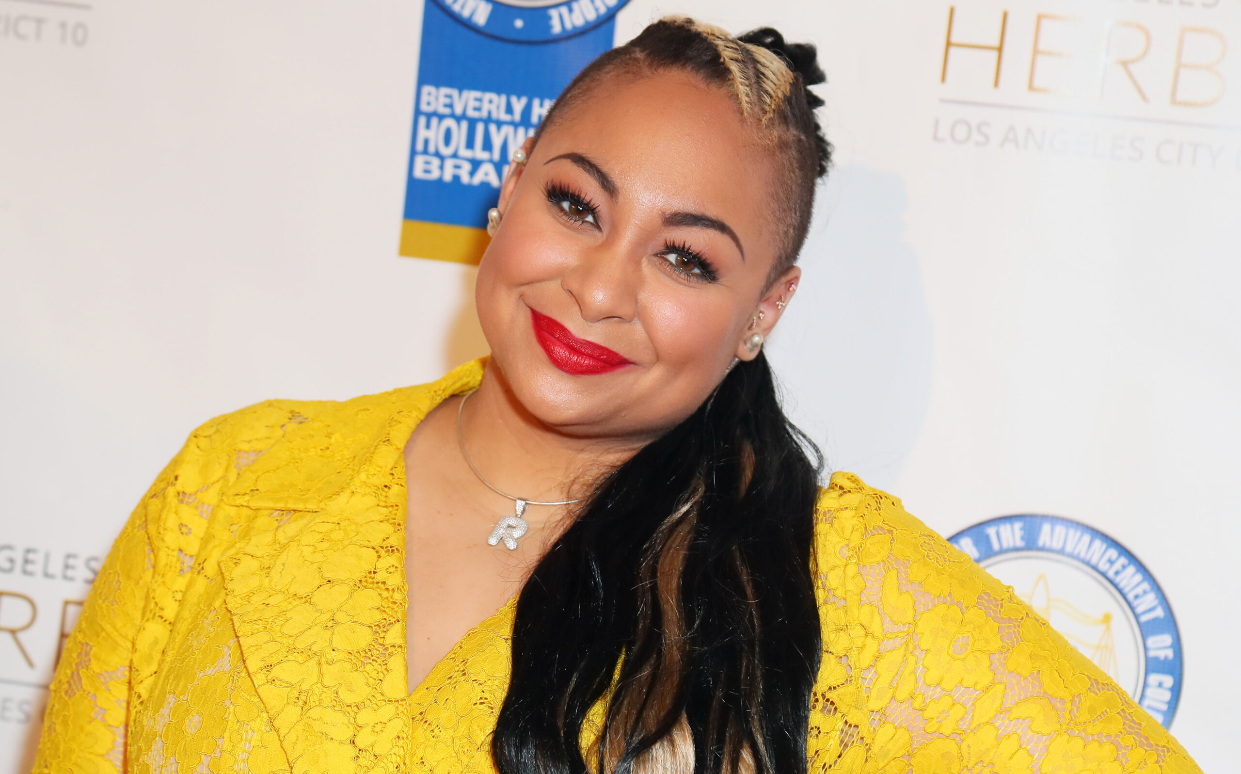 Disney star Raven-Symoné claims to have psychic moments like her character on her popular show.