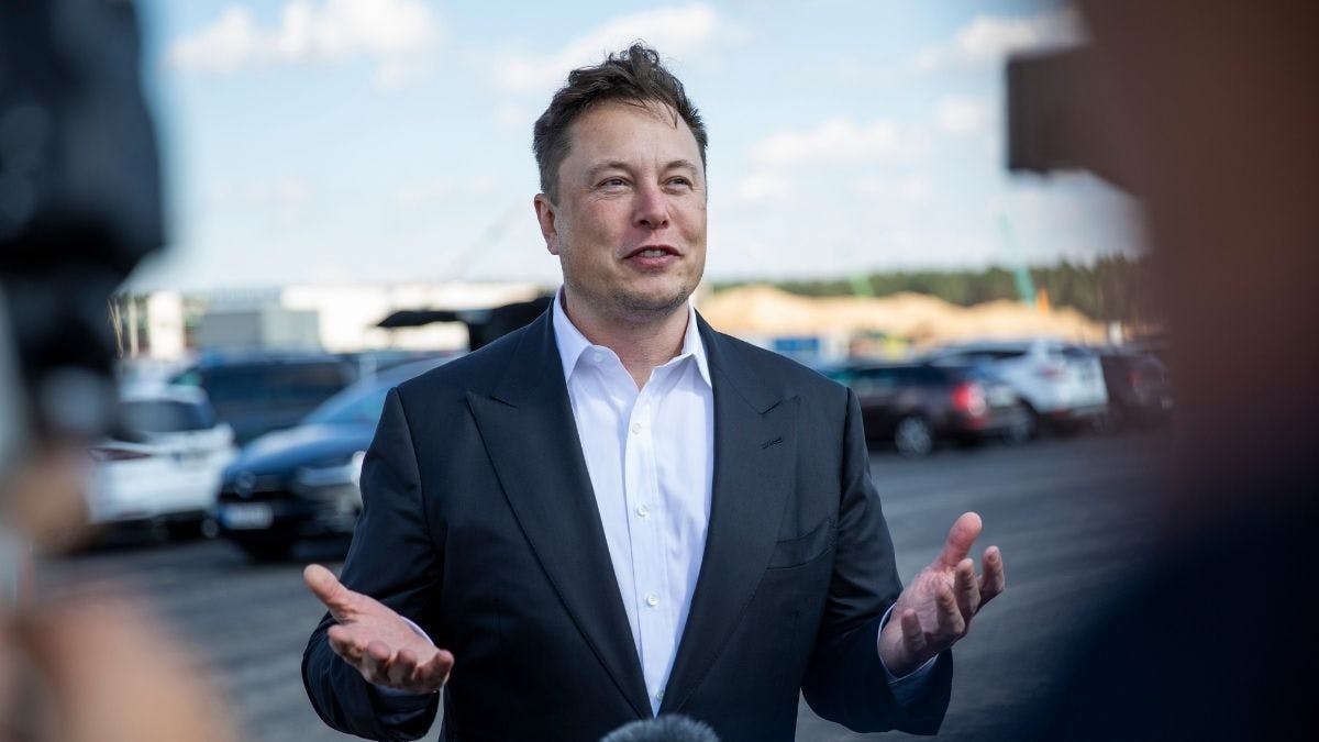 Student Who Tracked Elon Musk’s Jet Now Following Russian Oligarchs Amid Invasion Of Ukraine 1 image