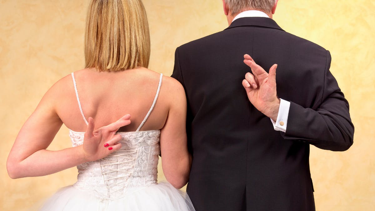 Eleven Charged In U.S. Green Card Scheme After Allegedly Arranging ‘Sham Marriages’ For 400 Non-Citizens 1 image