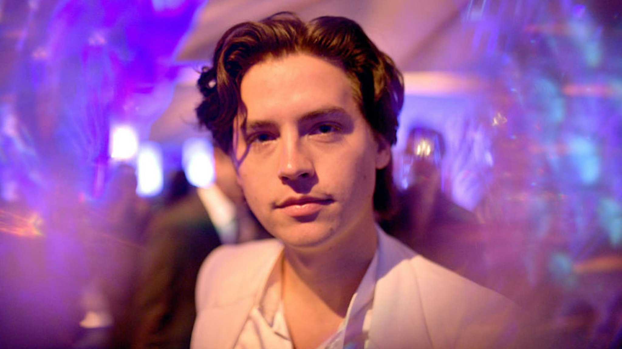 Cole Sprouse attends the 2020 Vanity Fair Oscar Party hosted by Radhika Jones at Wallis Annenberg Center for the Performing Arts on February 09, 2020 in Beverly Hills, California.