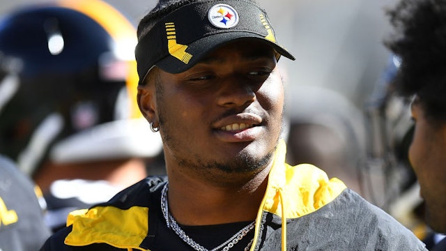 Dwayne Haskins #3 of the Pittsburgh Steelers looks on during the game against the Cincinnati Bengals at Heinz Field on September 26, 2021 in Pittsburgh, Pennsylvania.