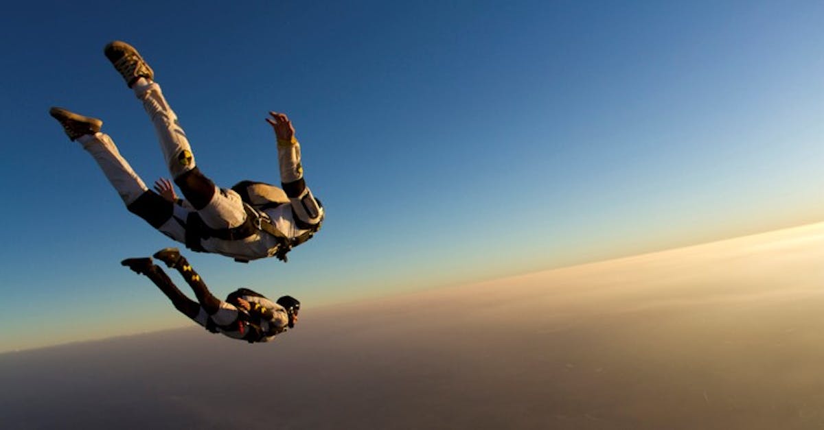 Pilots Try To Swap Planes Mid-Air — It Doesn’t Go As Planned 1 image