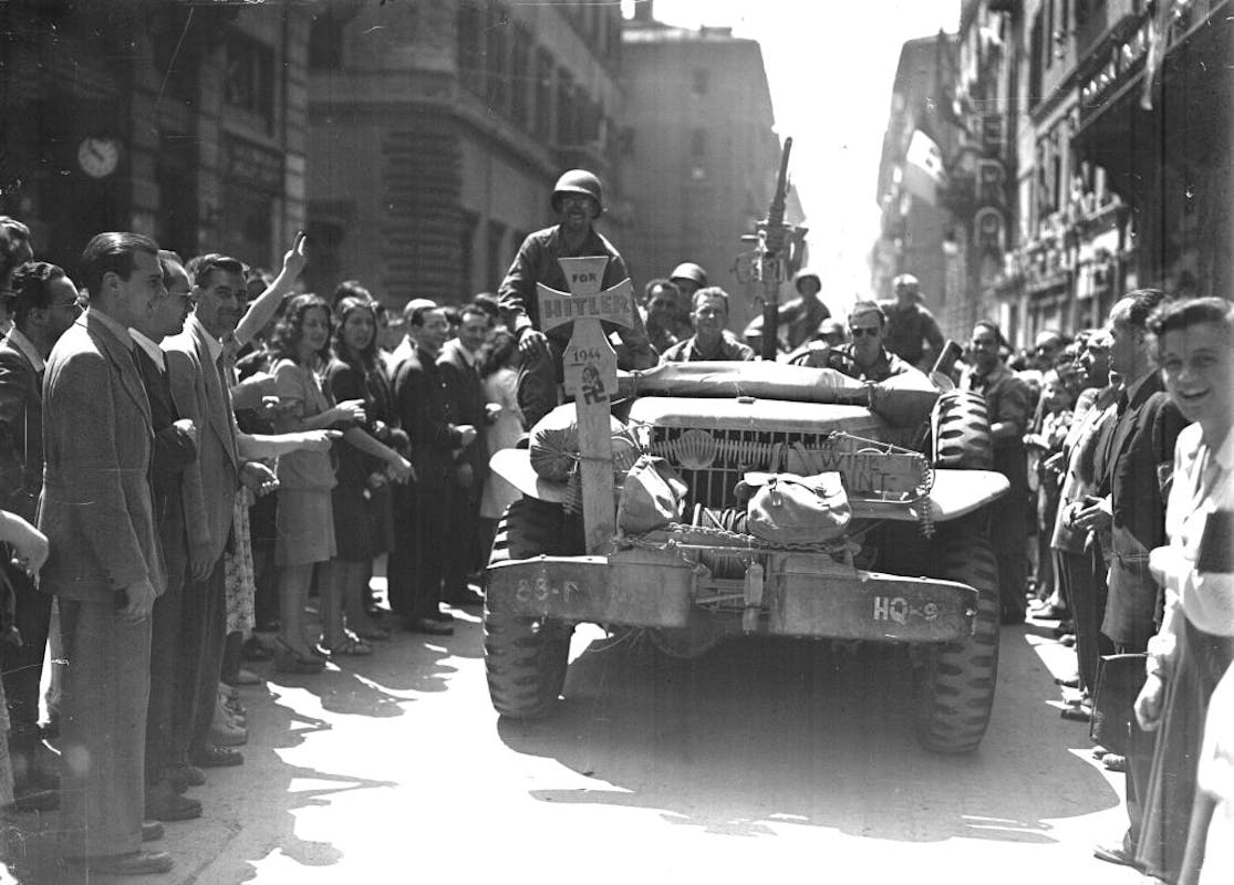 American Soldiers Ate Her Birthday Cake During The Liberation Of Italy. The U.S. Army Just Gave Her A New One 1 image