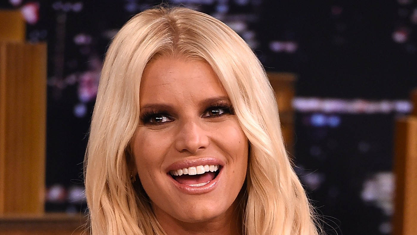 Jessica Simpson celebrates fitness milestone with bikini post