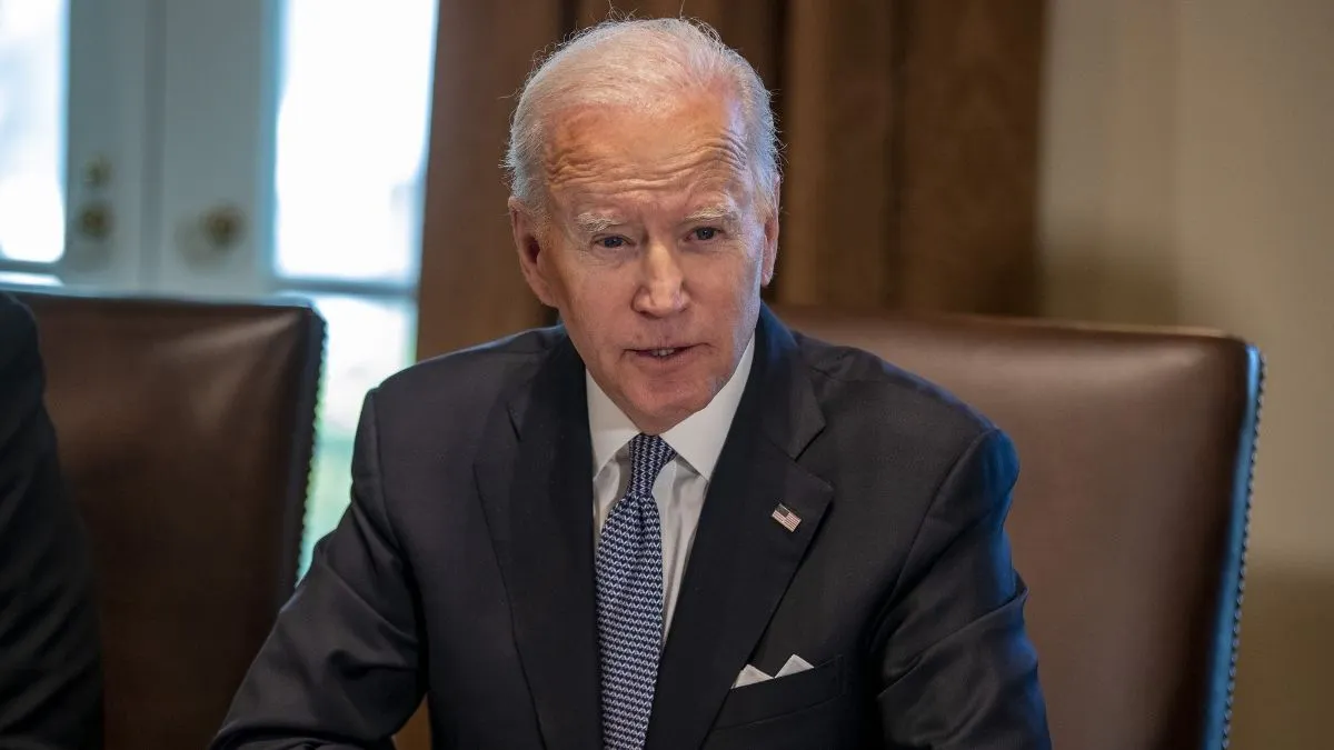 Biden Announces Plan to Bring Up To 100,000 Ukrainians To U.S.