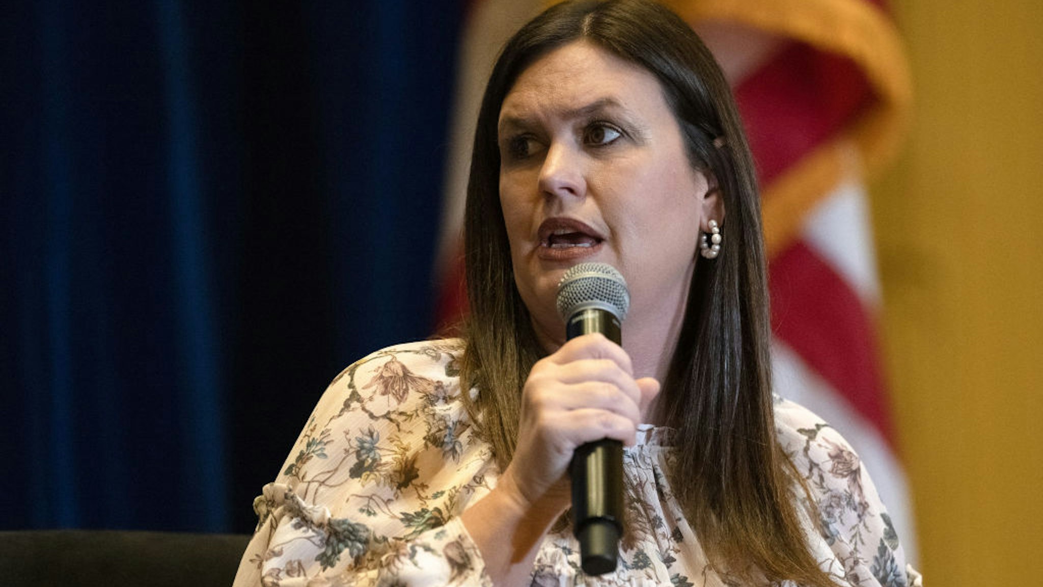 Sarah Huckabee Sanders cruised to victory in the Republican primary for Arkansas governor and is on pace to win the office her father, Mike Huckabee, held from 1996-2007.