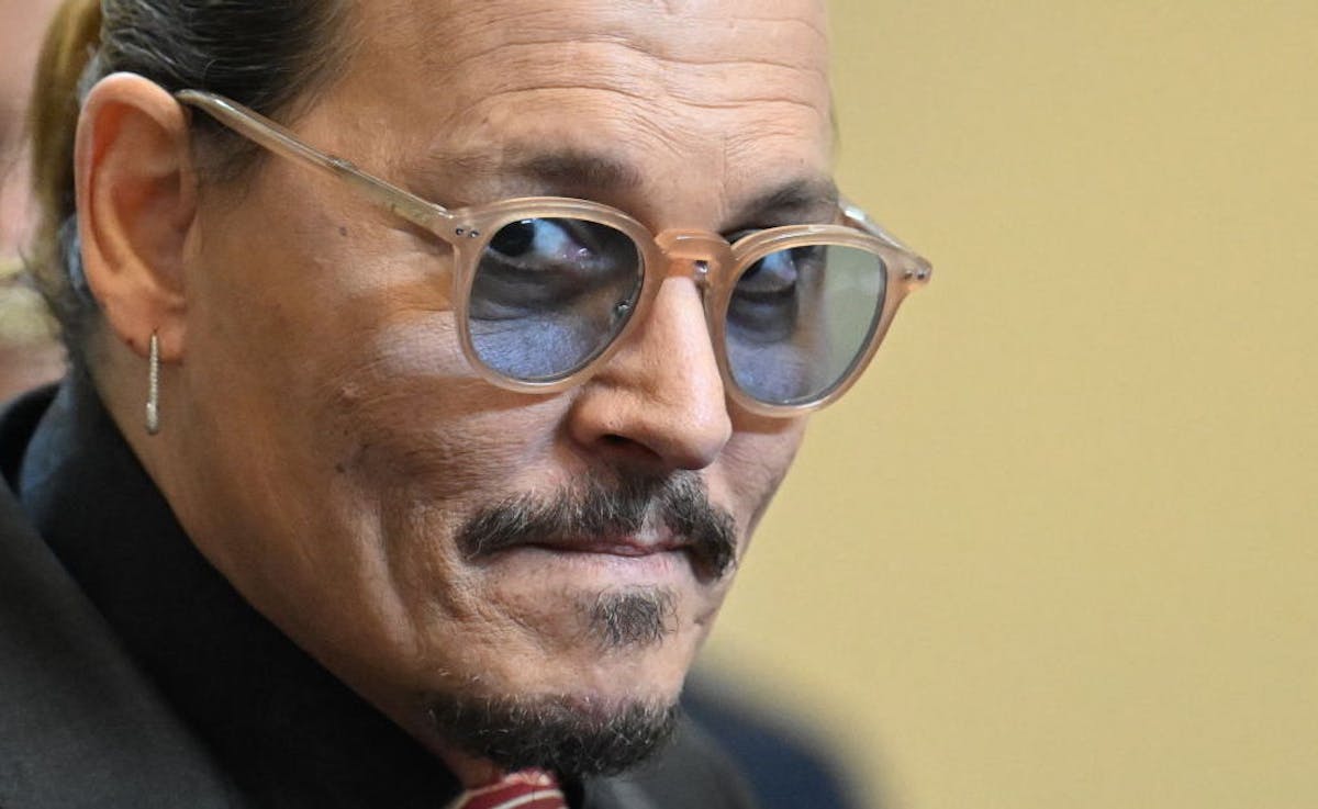 Social Media Notices Johnny Depp Reactions During Amber Heard’s Emotional Testimony, Talk Of ‘Penis’ 1 image