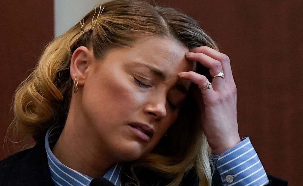 Heard Friend Jennifer Howell Expected To Testify For Johnny Depp, Blow Up Sisters’ ‘Staircase Incident’ 1 image
