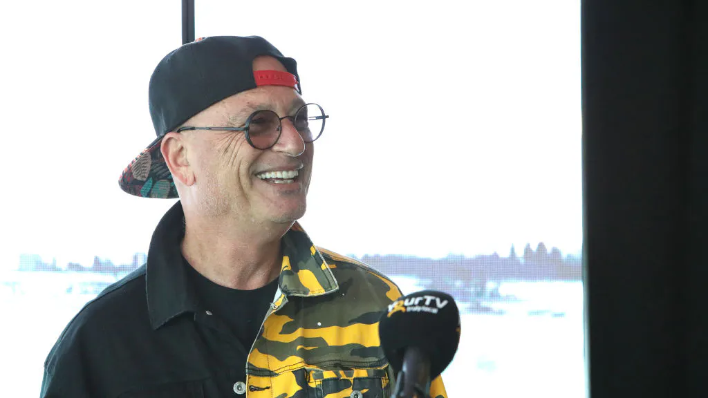 ‘I Can’t Do Anything In Moderation’: Comedian Howie Mandel Says COVID ‘F***ed Me Up Royally’