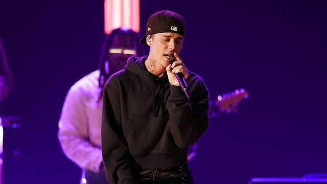 Justin Bieber performs onstage during the 64th Annual GRAMMY Awards at MGM Grand Garden Arena on April 03, 2022 in Las Vegas, Nevada.