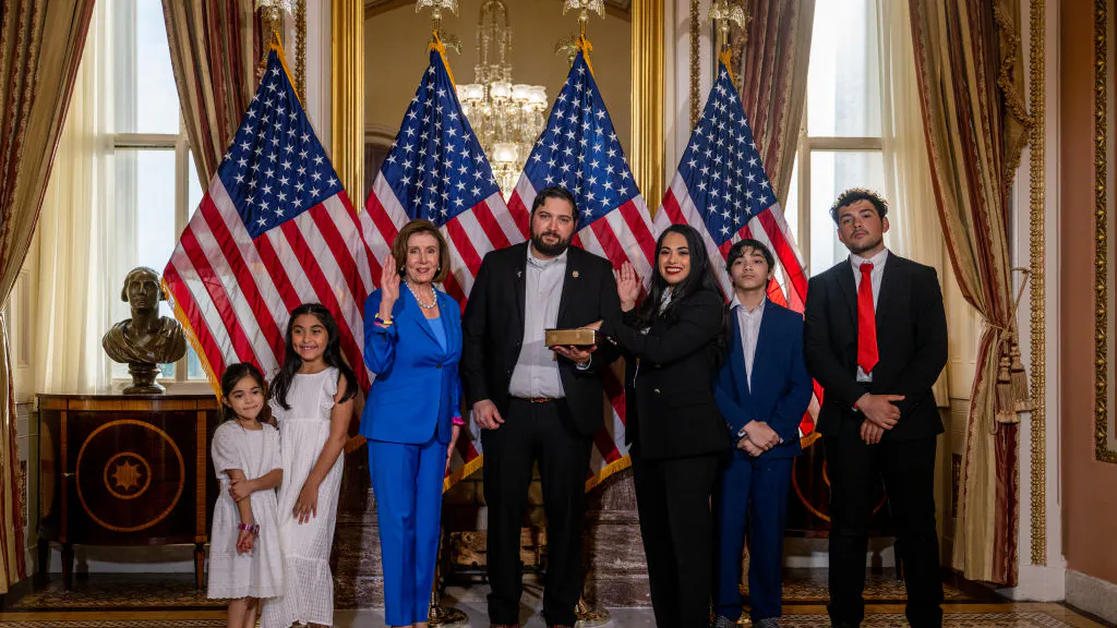 Pelosi Spox Explains Video Of House Speaker Elbowing Mayra Flores’ Daughter