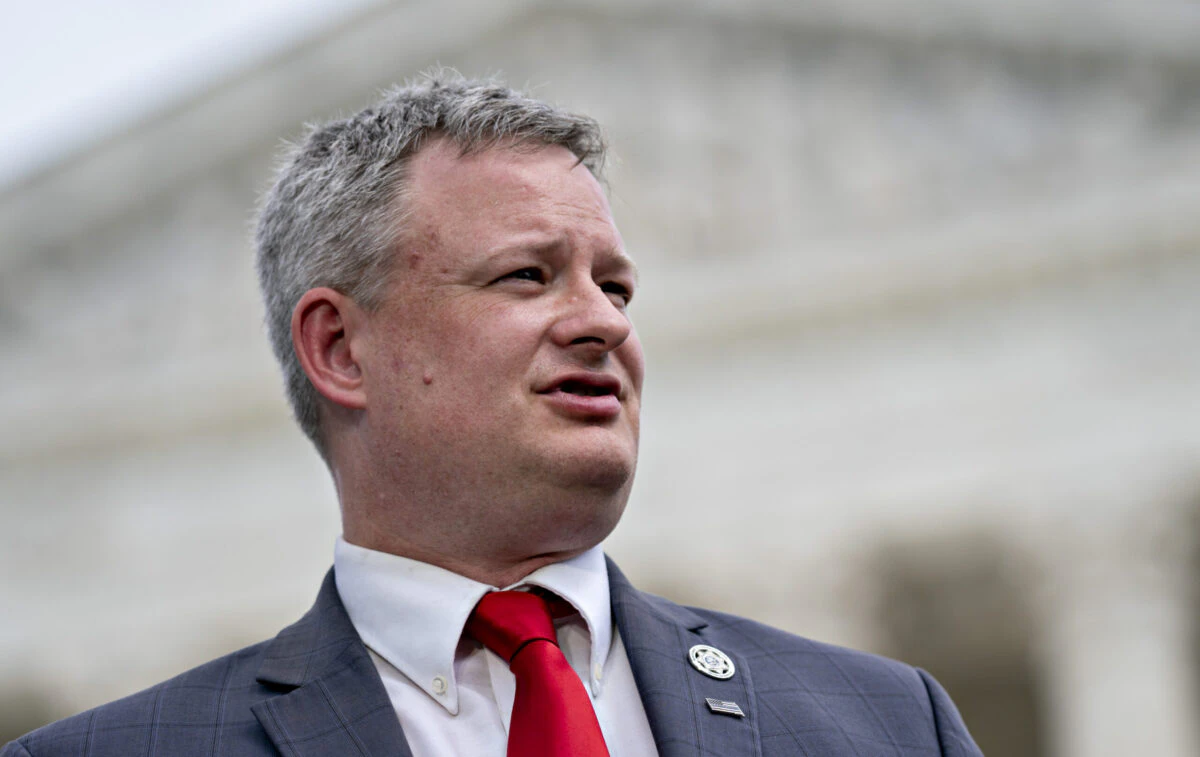 Jason Ravnsborg, South Dakota attorney general, speaks during a news conference outside the Supreme Court in Washington, D.C., U.S., on Monday, Sept. 9, 2019