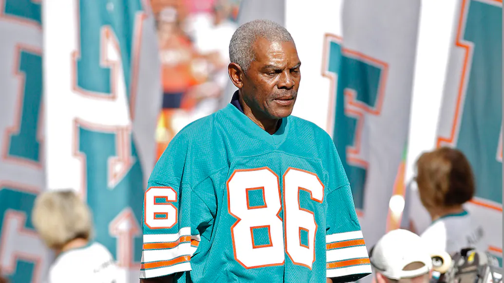 First Black QB To Start In AFL, Who Went On To Be Star Receiver, Dead At 76