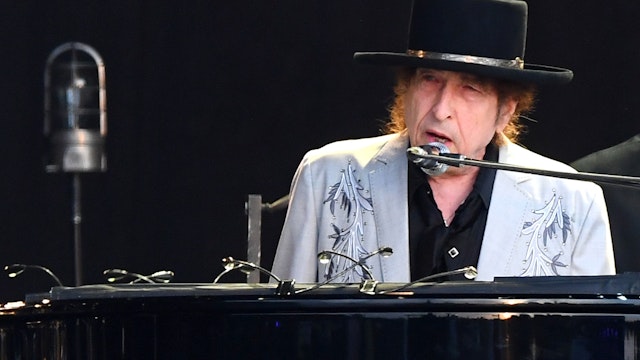 A woman who launched a bizarre suit last year claiming rock legend Bob Dylan molested her nearly 60 years ago has dropped her case