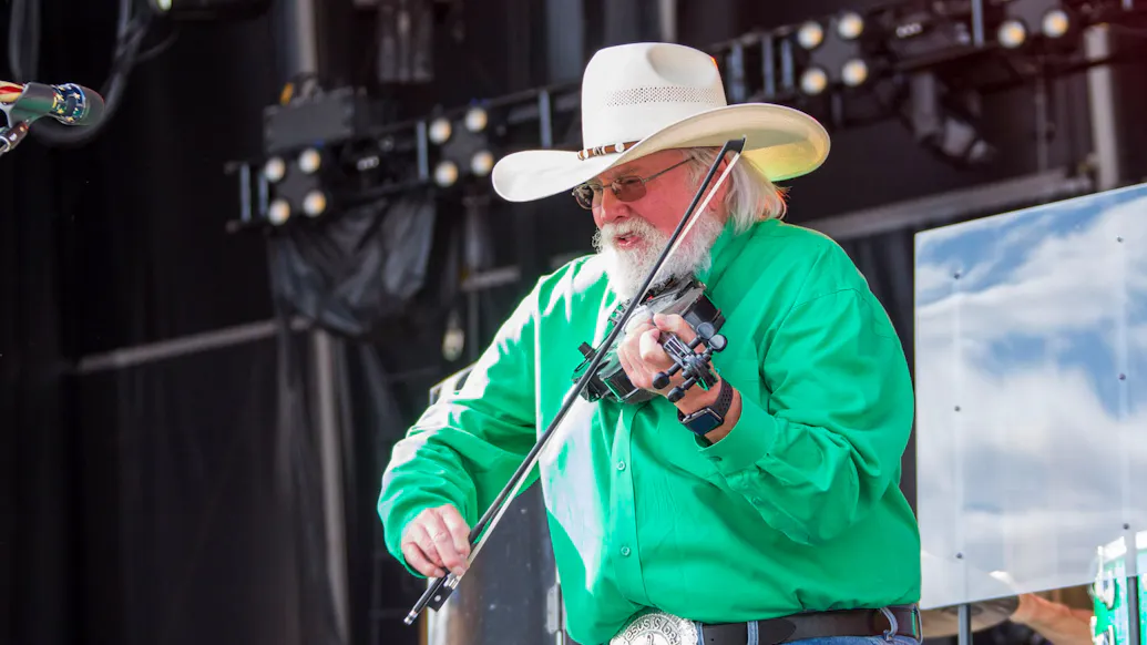 Country Music Legend’s Grave Vandalized Repeatedly, Prompting Increased Police Patrols