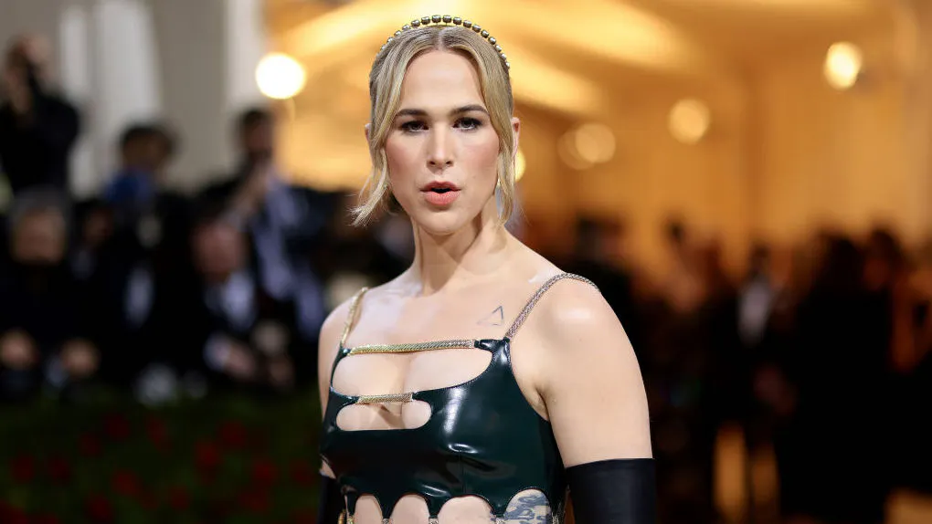 TV Star Divorces Husband, Announces Self As Trans Woman, Is Now Engaged To ‘A Gay Girl’