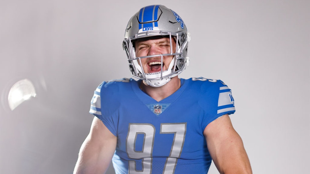 LOS ANGELES, CALIFORNIA - MAY 21: Aidan Hutchinson #97 of the Detroit Lions poses for a portrait during the NFLPA Rookie Premiere on May 21, 2022 in Los Angeles, California (Photo by Michael Owens/Getty Images)