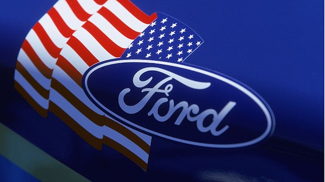 13 Oct 2001: A detail shot of the Ford logo with an American Flag during the Honda Grand Prix of Monterey, featuring the Shell 300, part of the CART FedEx Championship Series at the Mazda Raceway at Laguna Seca in Monterey, California.Mandatory Credit: Darrell Ingham /Allsport