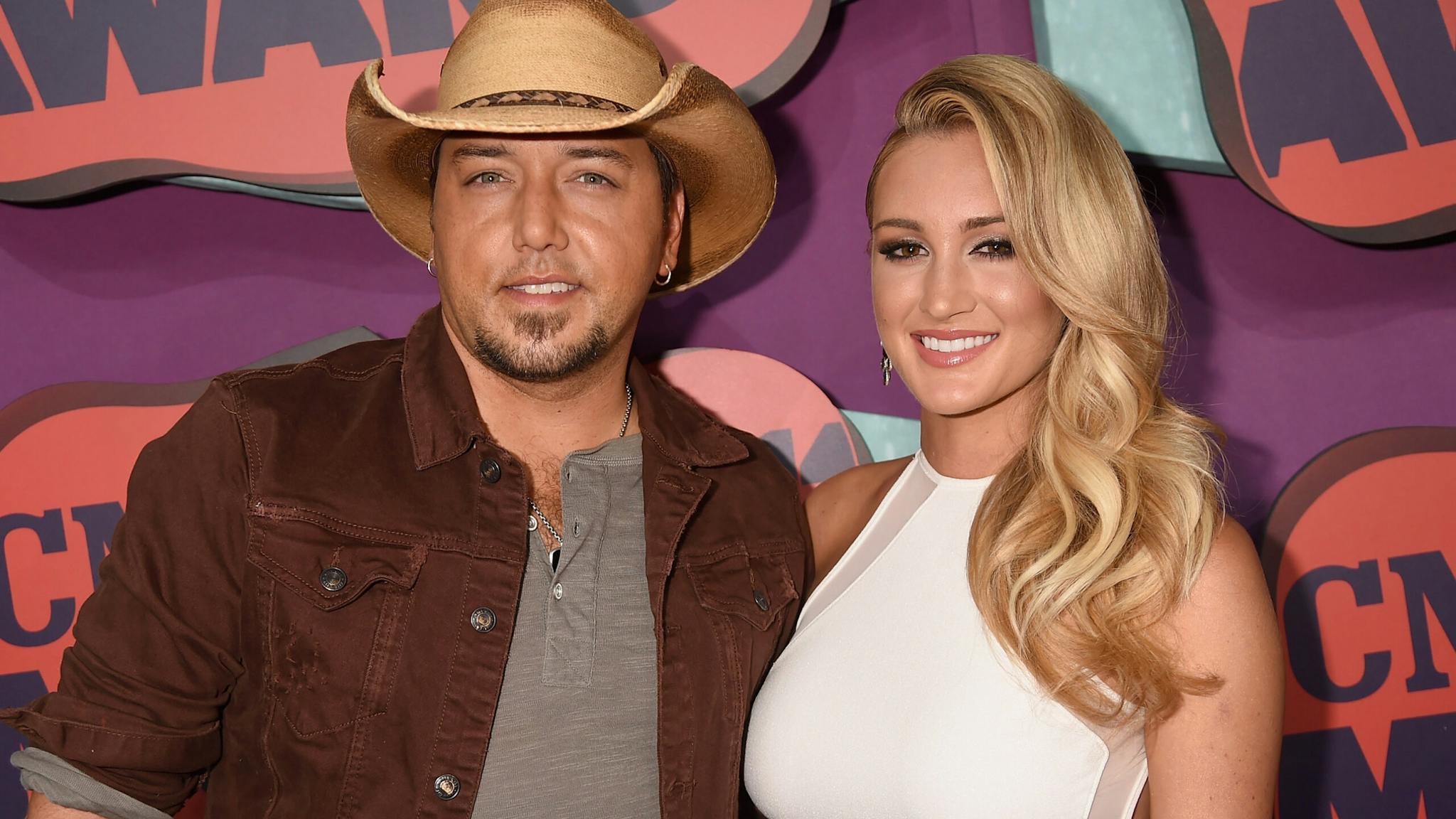 2014 CMT Music Awards – Red Carpet Jason Aldean Brittany Aldean