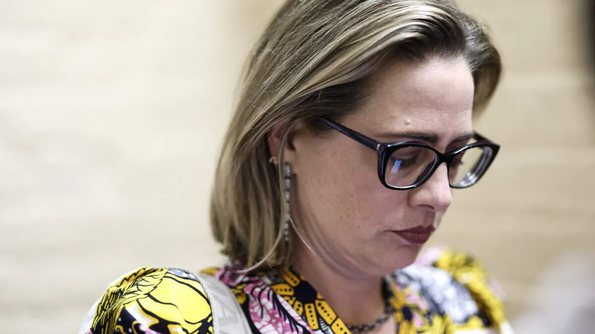 Top Democratic Advisor Explains Why Sinema Left Party, And Why It Might Backfire Anyway