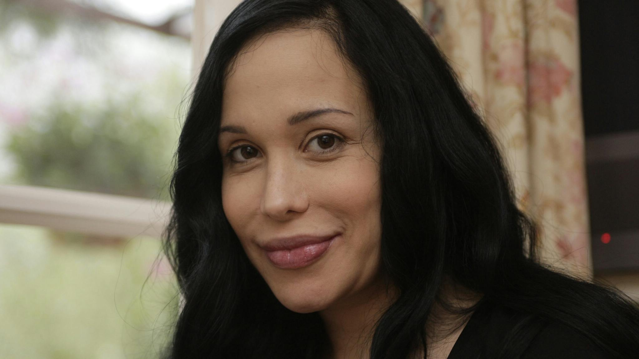 ‘Octomom’ Nadya Suleman Shares Photo Of 13-Year-Old Octuplets On Their ...