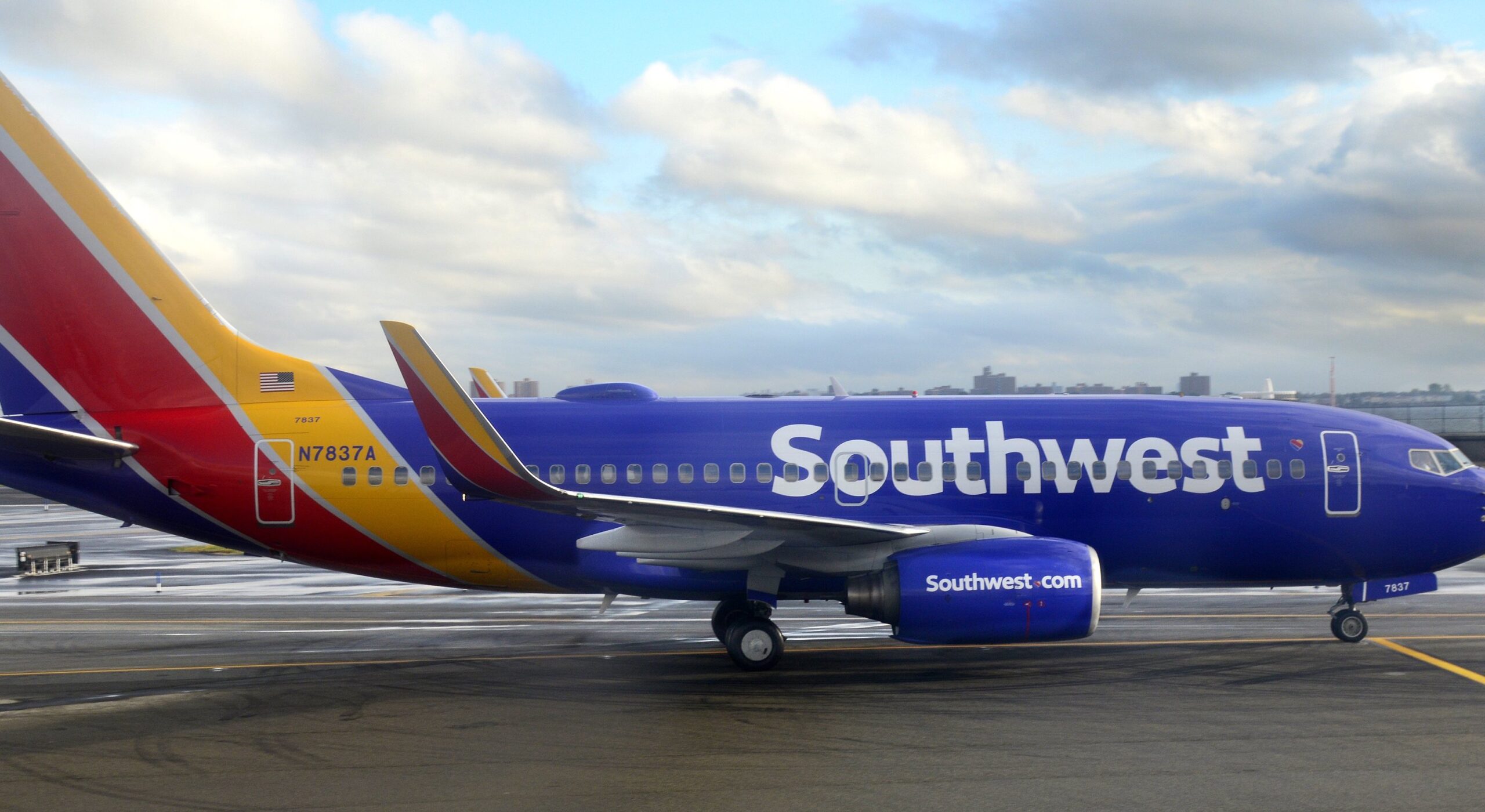 Southwest Continues To Take Losses From Last Year’s Holiday Travel Meltdown