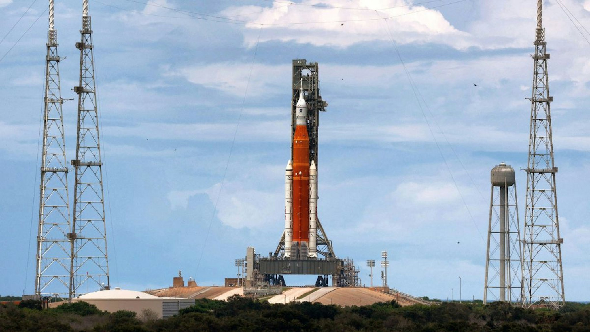 Artemis I, NASA&apos;s Space Launch System heavy-lift rocket carrying the Orion spacecraft, sits at Launch Pad 39-B at Kennedy Space Center, Florida, on Sunday, Aug. 28, 2022.