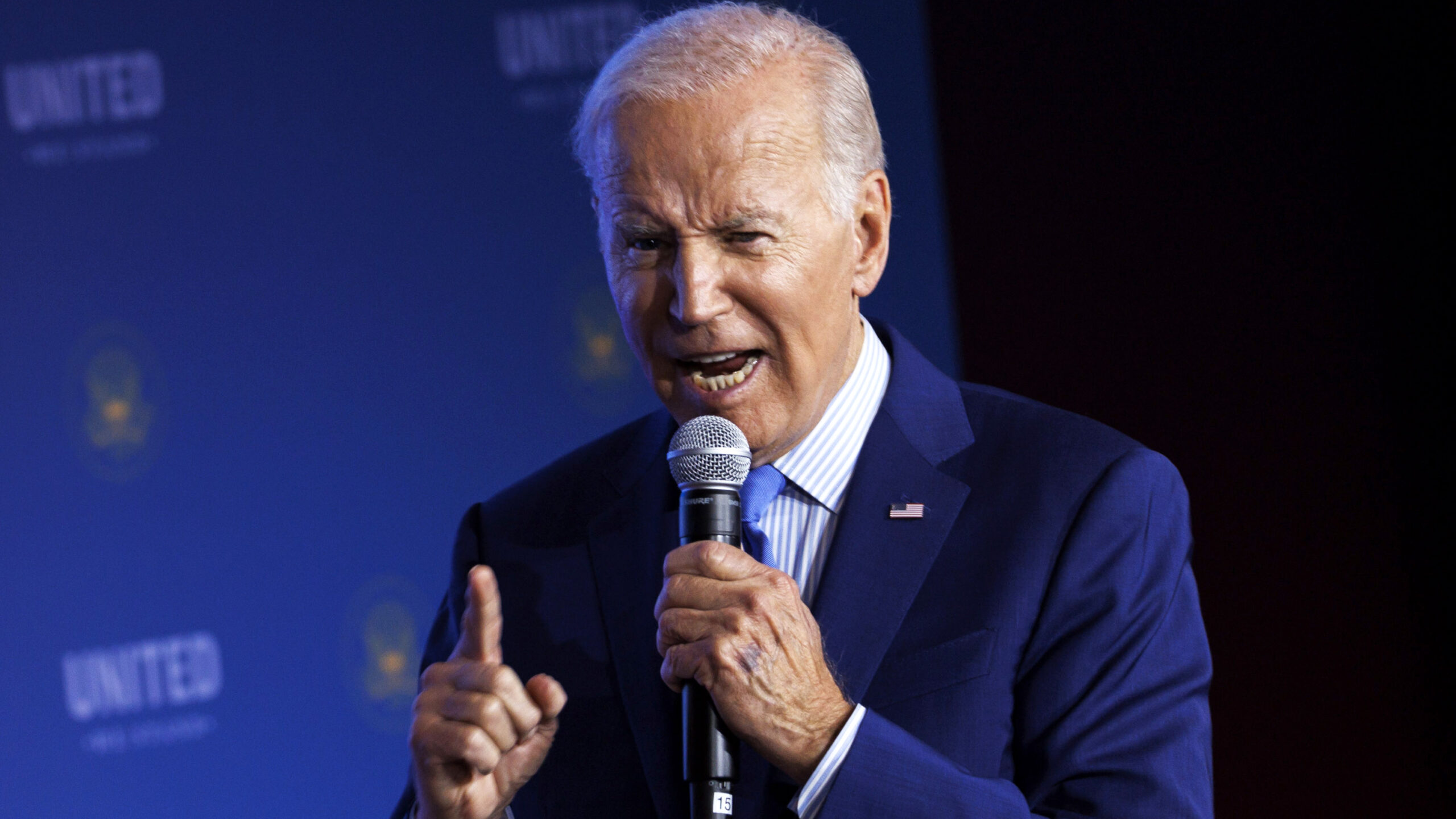 Biden Claims He’s ‘Growing The Economy’ While It Continues To Shrink, Warns Inflation Not Going Away