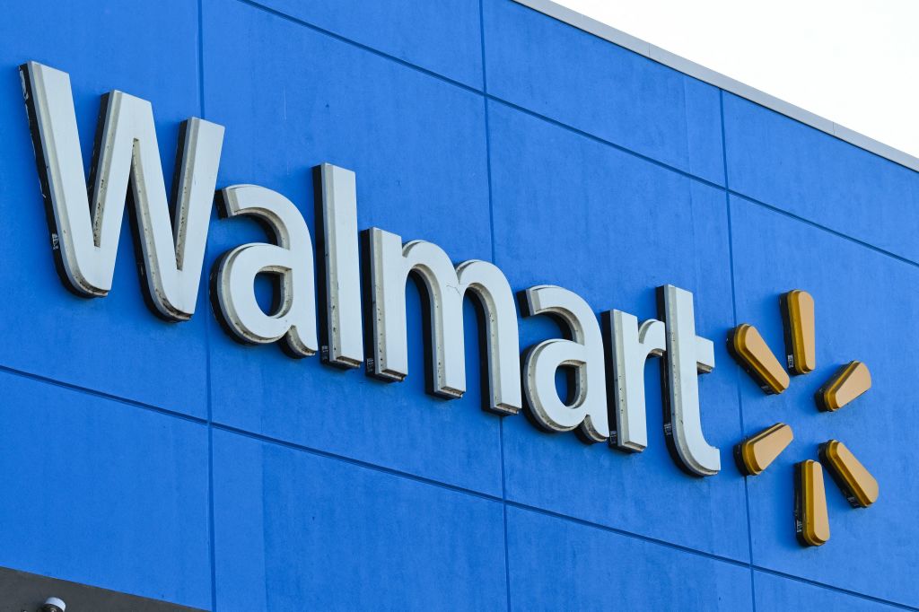 Walmart to Remove Self-Checkouts at Two Stores Due to Theft