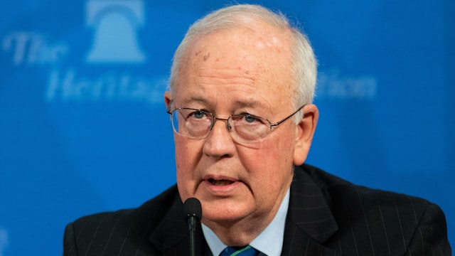 WASHINGTON, DC, UNITED STATES - 2018/10/09: The Honourable Kenneth W. Starr (a.k.a. Ken Starr), former Independent Counsel and U.S. Solicitor General seen speaking during the Heritage Foundation.