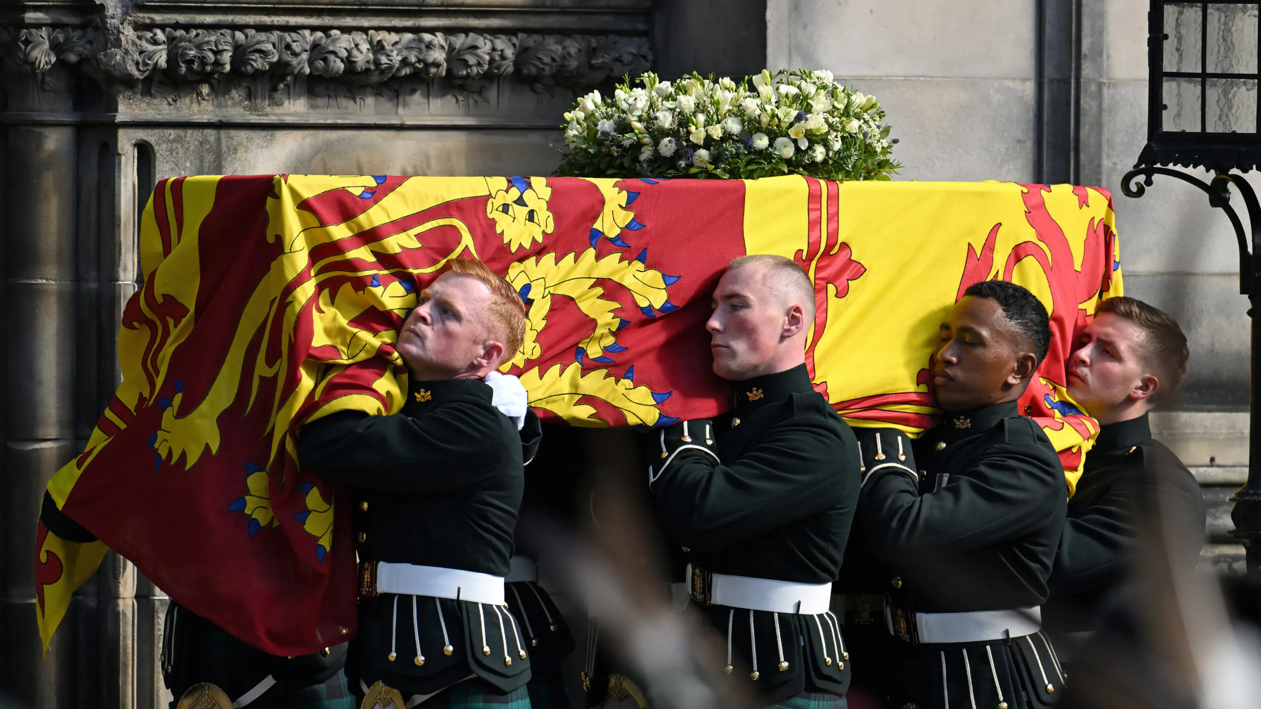 Hundreds Of Thousands Of Travelers Expected In London For Queen’s Funeral
