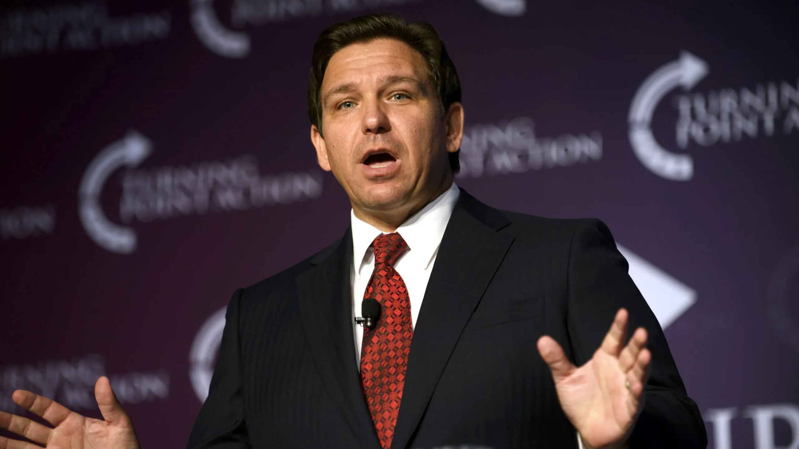 DeSantis Hammers Biden For ‘Scrambling’ To Respond To Martha’s Vineyard, But Not To These Crises