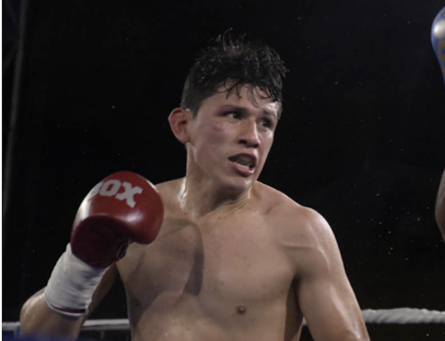 Boxer Luis Quinones, who was an undefeated junior welterweight before he was knocked out Saturday night in a Colombia bout against a pal and sparring partner, has died of his injuries.