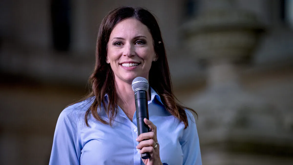 Poll: Tudor Dixon Holds Razor-Thin Lead Over Gretchen Whitmer In Michigan