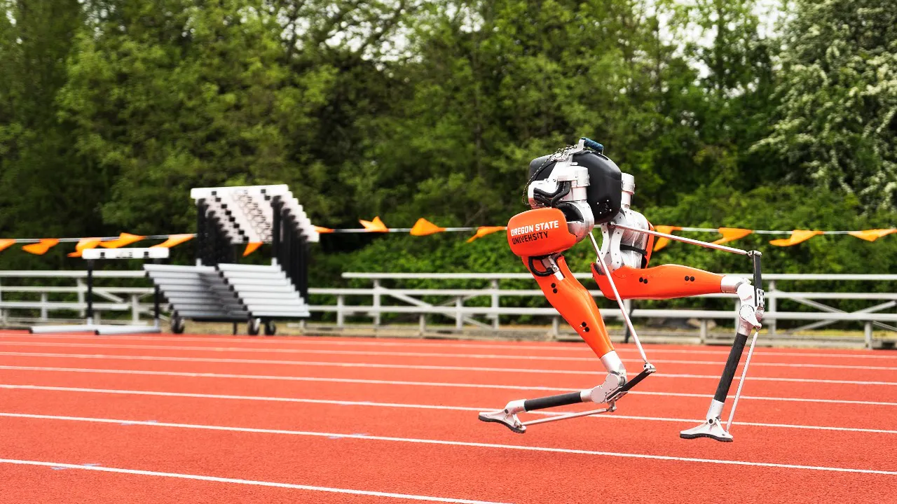 Bipedal Robot Sets New Guinness World Record For 100-Meter Dash