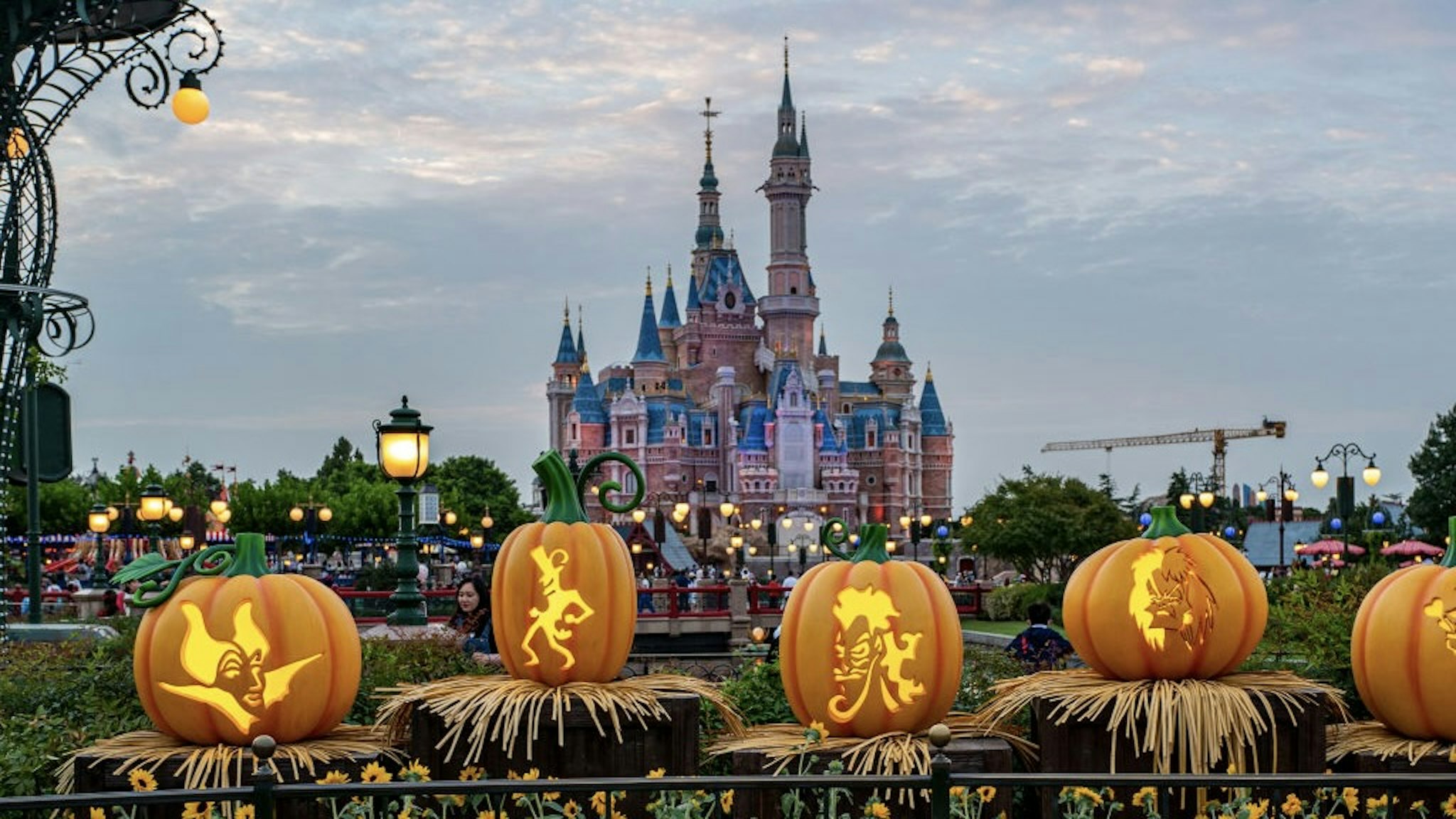 Shanghai Disneyland Prepares For Halloween SHANGHAI, CHINA - SEPTEMBER 23: Pumpkin lanterns are illuminated at Shanghai Disneyland to welcome the upcoming Halloween on September 23, 2022 in Shanghai, China. (Photo by VCG/VCG via Getty Images) VCG / Contributor