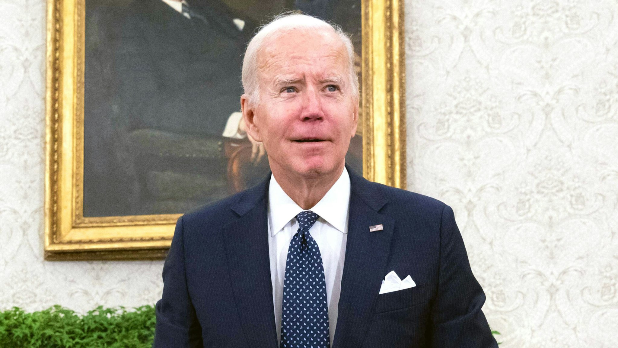 US President Joe Biden (R) stands during a meeting with Israeli President Isaac Herzog in the Oval Office of the White House in Washington, DC, on October 26, 2022.