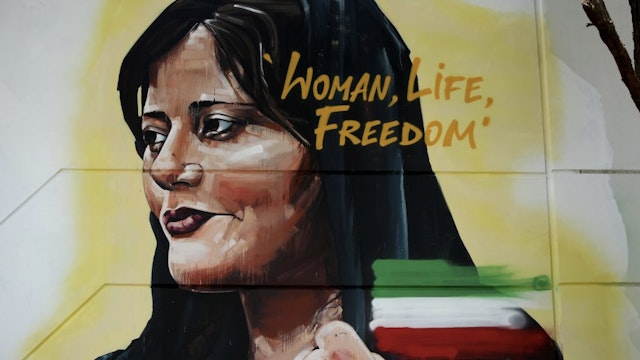 Sydney Street Artist Shows Support For Iran With Mural Of Mahsa Amini SYDNEY, AUSTRALIA - OCTOBER 28: A mural of Mahsa Amini painted by Sydney artist Scottie Marsh is seen on October 28, 2022 in Sydney, Australia. Mahsa Amini died while in the custody Iran's morality police in September. Iranians have been demonstrating for weeks against the government, with protests held around the world in solidarity. (Photo by Don Arnold/Getty Images) Don Arnold / Contributor