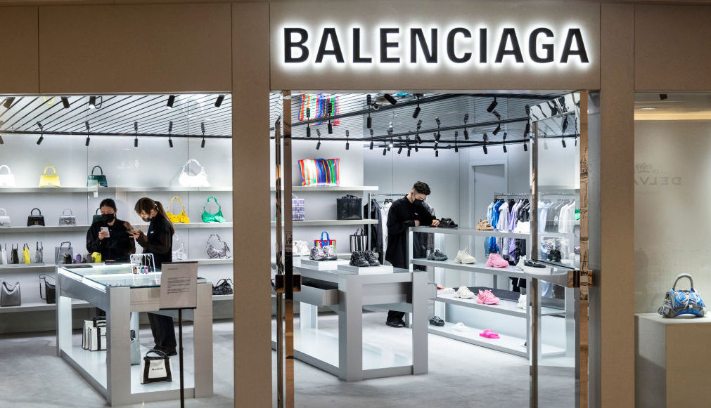 Balenciaga is getting backlash from ads featuring bondage bears and child  abuse papers – Youth Voices