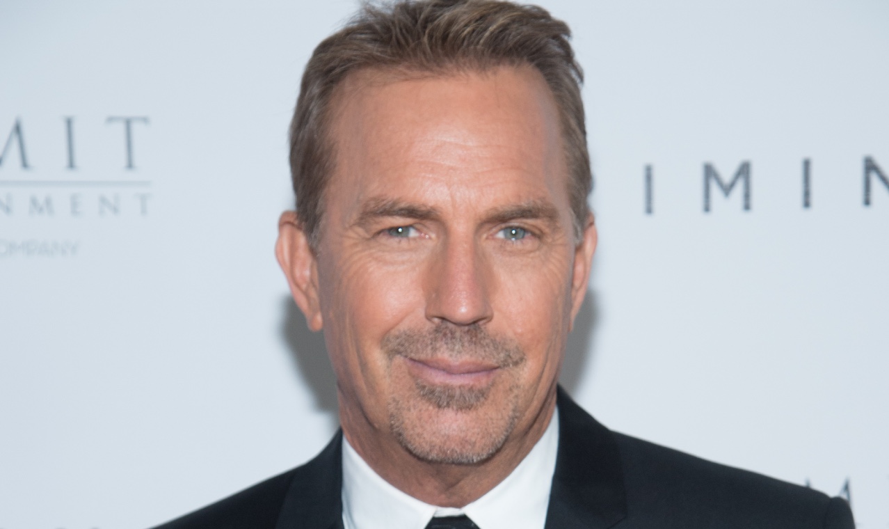 Kevin Costner linked to famous singer amid cozy photo speculation