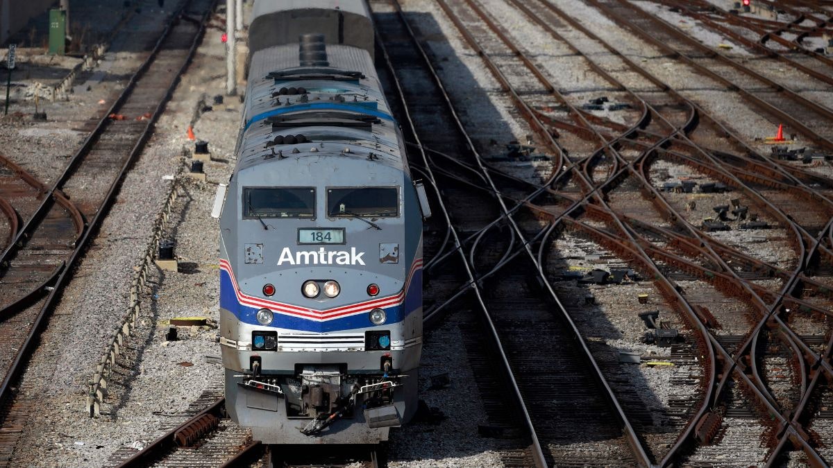 GOP House Members Investigate Following Report Of Amtrak’s ‘Lavish’ Bonuses