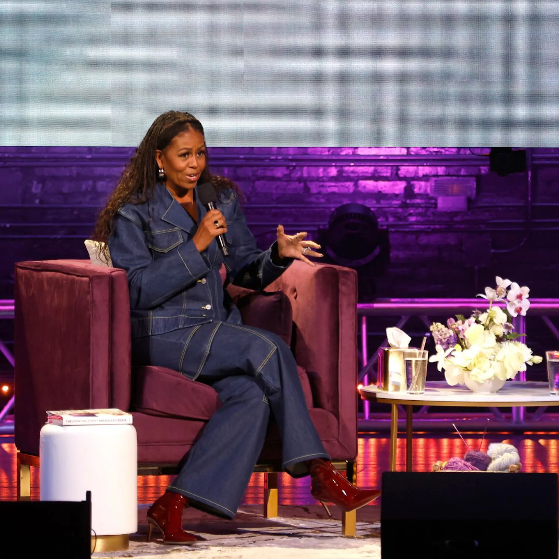 Michelle Obama Thinks Americans Are Really Racist: Country ‘Wasn’t Ready’ For Black Lady With Braids