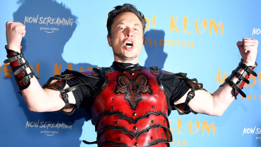 NEW YORK, NEW YORK - OCTOBER 31: Elon Musk attends Heidi Klum's 21st Annual Halloween Party presented by Now Screaming x Prime Video and Baileys Irish Cream Liqueur at Sake No Hana at Moxy Lower East Side on October 31, 2022 in New York City.