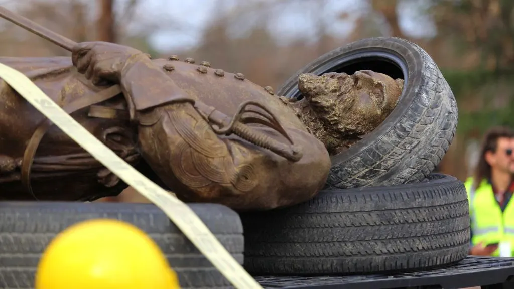 City Digs Up Remains Of Confederate General After Taking Down Statue