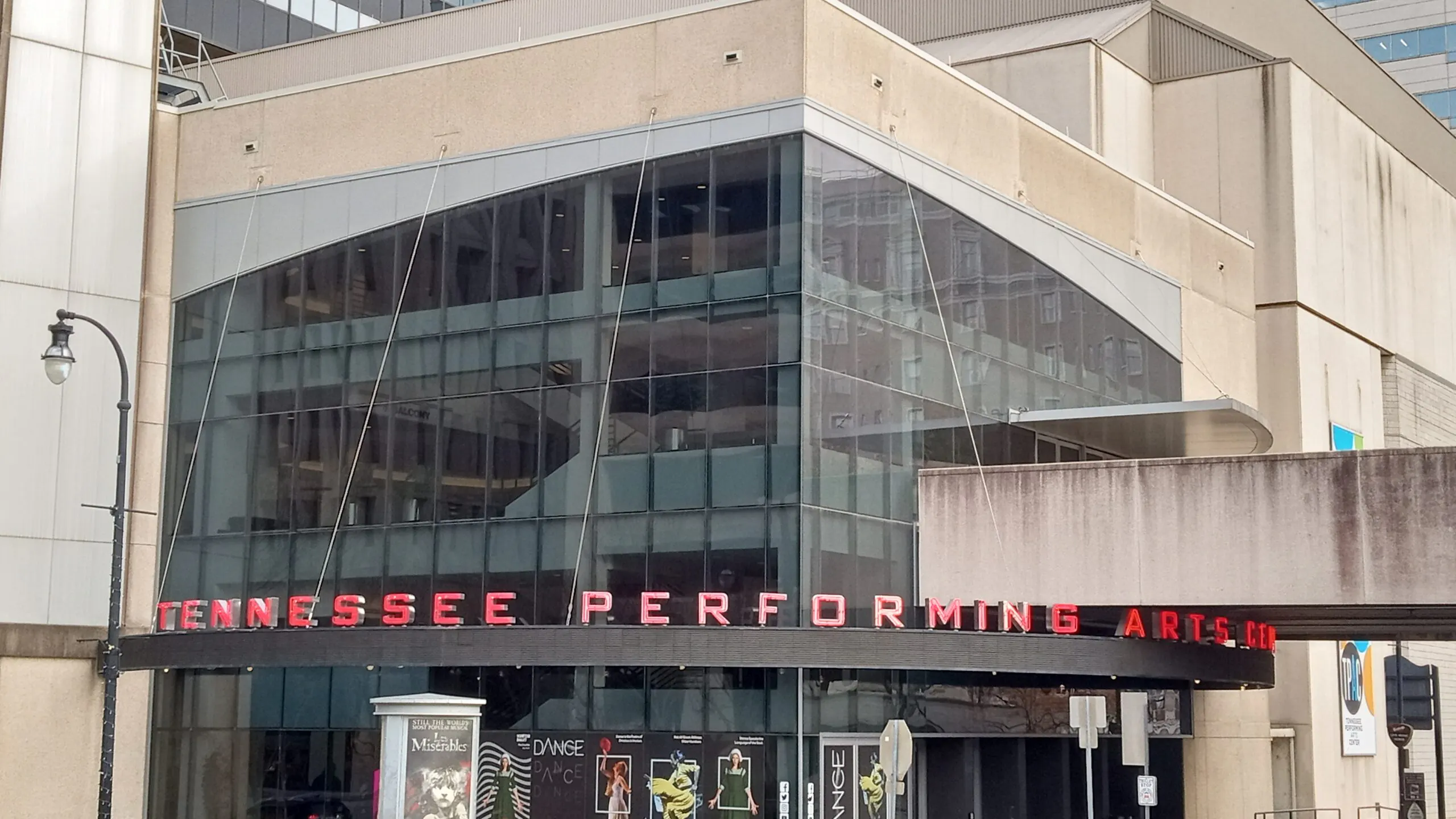 Taxpayer-Funded Tennessee Performing Arts Center Hosted ‘All Ages’ Drag Christmas Show As Republicans Propose Banning Similar Events