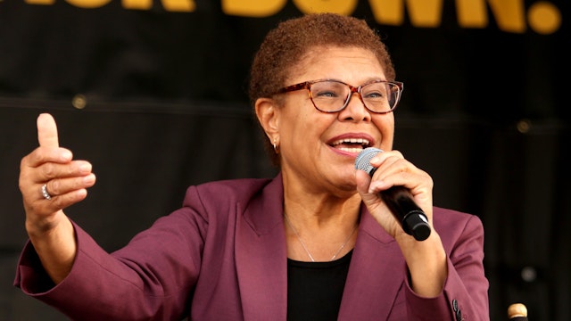 LEIMERT PARK, CA - DECEMBER 10, 2022 - - Los Angeles Mayor-elect Karen Bass attends a homecoming event by KBLA 1580 Talk Radio at Leimert Park on December 10, 2022. We Dont Black Down, is a motto used at the KBLA 1580 Talk Radio station. KBLA 1580 AM Talk Radio host Tavis Smiley hosted the homecoming for Mayor-elect Bass. The Crenshaw High School Marching Band, Grammy- nominated R&amp;B singer-songwriter Brian McKnight, R&amp;B singer Goapele and Grammy- winning R&amp;B group Club Nouveau performed. {UC} 10: in Leimert Park on Saturday, Dec. 10, 2022 in Los Angeles, CA.