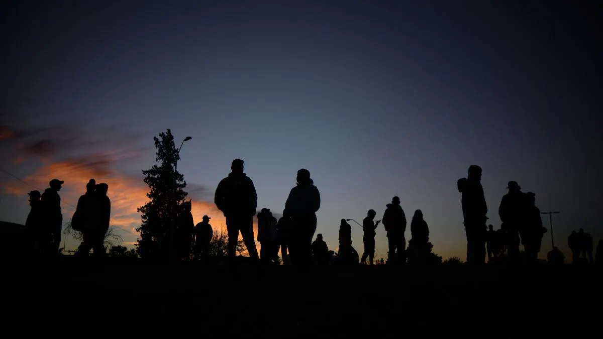 WATCH: More Than 1,000 Illegal Immigrants Cross Border Into El Paso Overnight