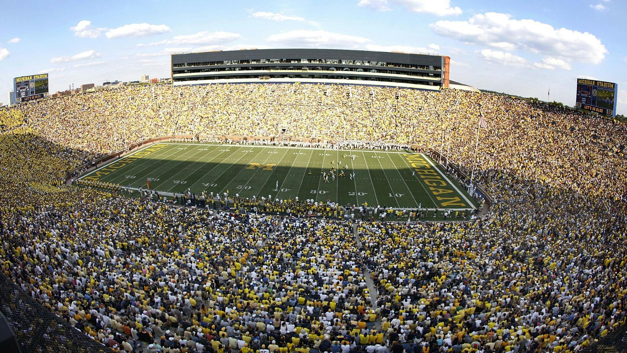 Michigan Stadium ANN ARBOR, MI - SEPTEMBER 05: General view of Michigan stadium during the third quarter as Western Michigan Broncos plays the Michigan Wolverines on September 5, 2009 at Michigan Stadium in Ann Arbor, Michigan. Michigan won the game 31-7.