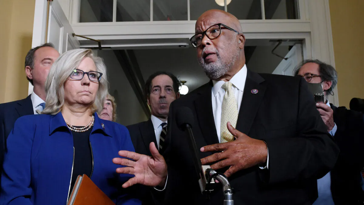 January 6 Panel Alerts White House About Anonymous Witnesses