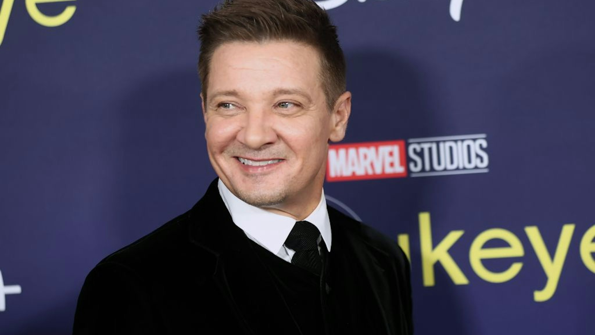 LOS ANGELES, CALIFORNIA - NOVEMBER 17: Jeremy Renner attends the Marvel Studios' Los Angeles Premiere of "Hawkeye" at El Capitan Theatre on November 17, 2021 in Los Angeles, California. (Photo by Matt Winkelmeyer/Getty Images)